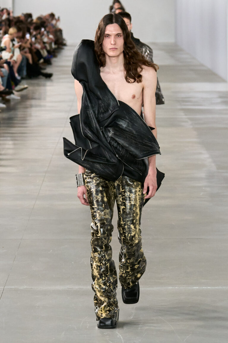 Mingze Sun's collection, Polimoda Graduation Show 2023
